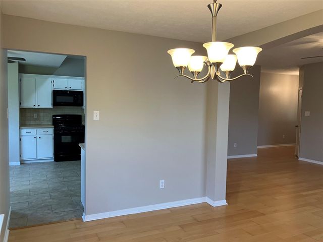 1827 Oak Ridge Drive, Kemah, TX 77565