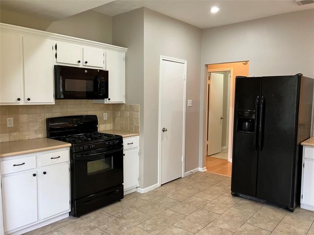 1827 Oak Ridge Drive, Kemah, TX 77565