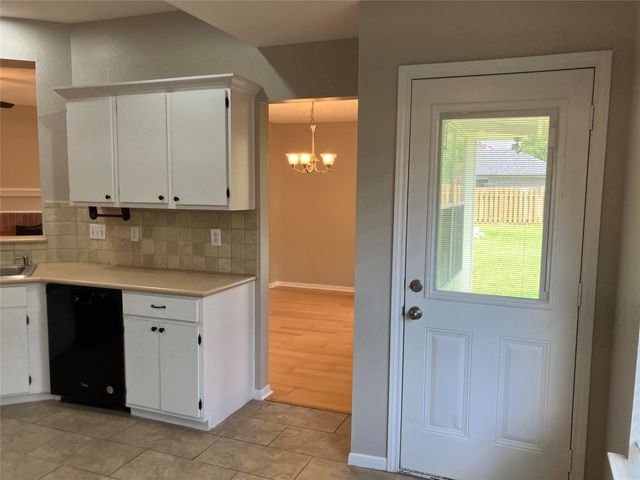 1827 Oak Ridge Drive, Kemah, TX 77565