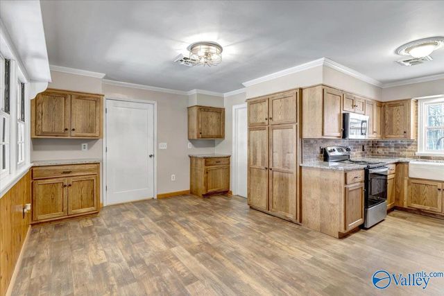 722 Denson Avenue SW, Cullman, AL 35055