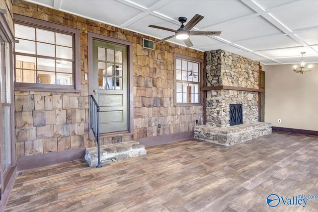 722 Denson Avenue SW, Cullman, AL 35055