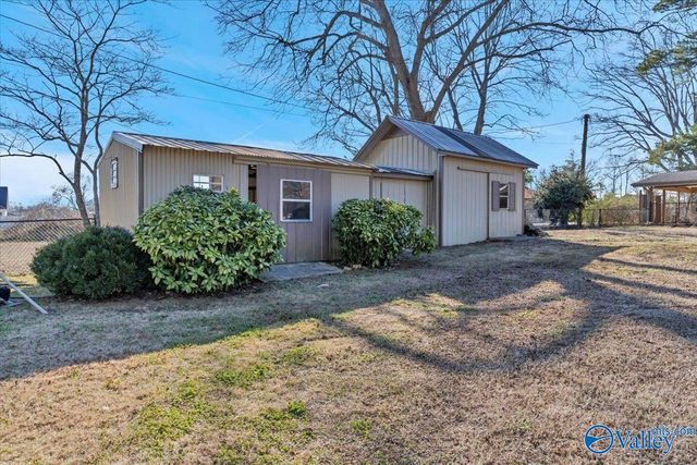 722 Denson Avenue SW, Cullman, AL 35055