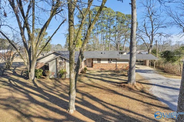722 Denson Avenue SW, Cullman, AL 35055