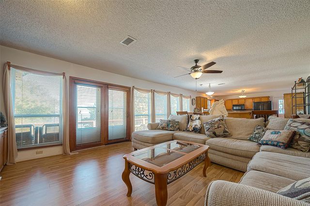 220 Hillcrest Drive, Coldspring, TX 77331