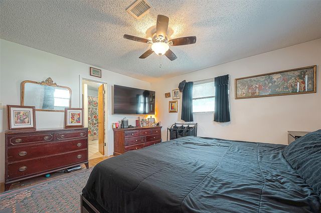 220 Hillcrest Drive, Coldspring, TX 77331