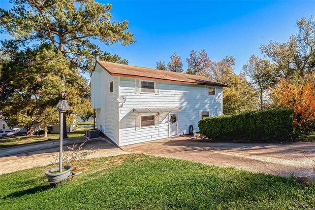 220 Hillcrest Drive, Coldspring, TX 77331