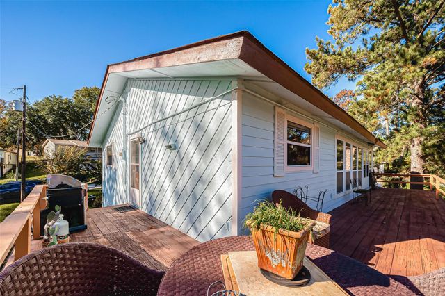 220 Hillcrest Drive, Coldspring, TX 77331