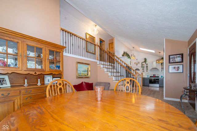 71 W Kingbird Drive, Fortville, IN 46040