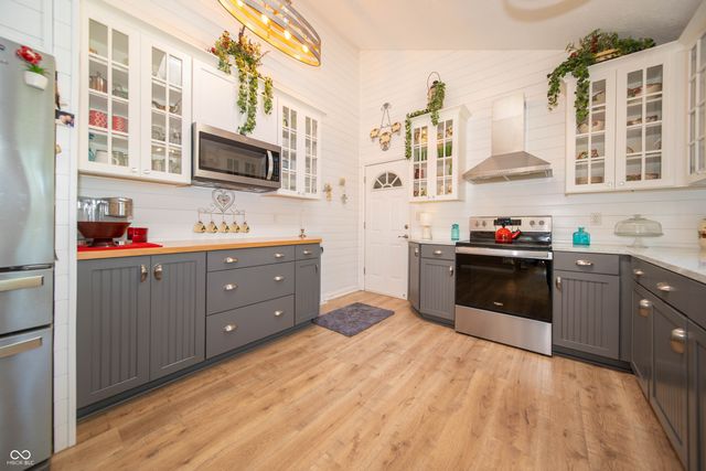 71 W Kingbird Drive, Fortville, IN 46040