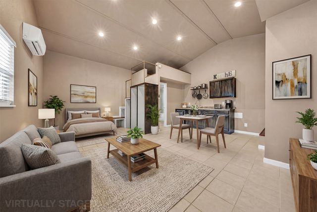 10800 Hunter Drive, Justin, TX 76247