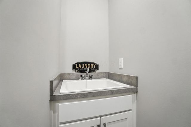 1756 Zucchina Drive, Hilliard, OH 43026