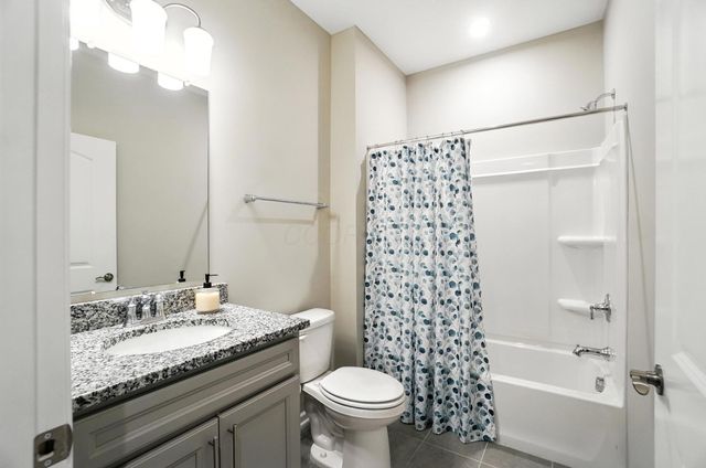 1756 Zucchina Drive, Hilliard, OH 43026
