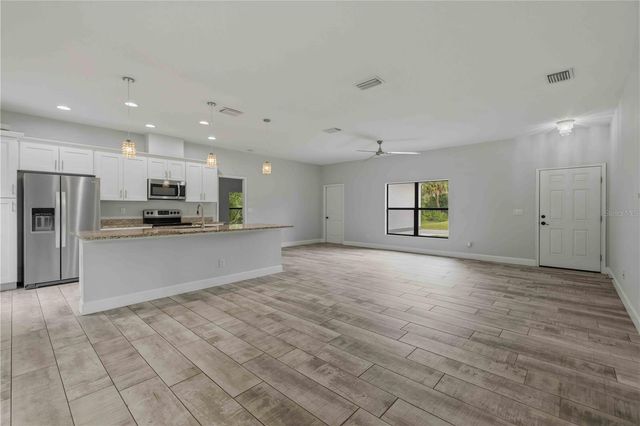 18391 FREMONT AVENUE, Port Charlotte, FL 33954