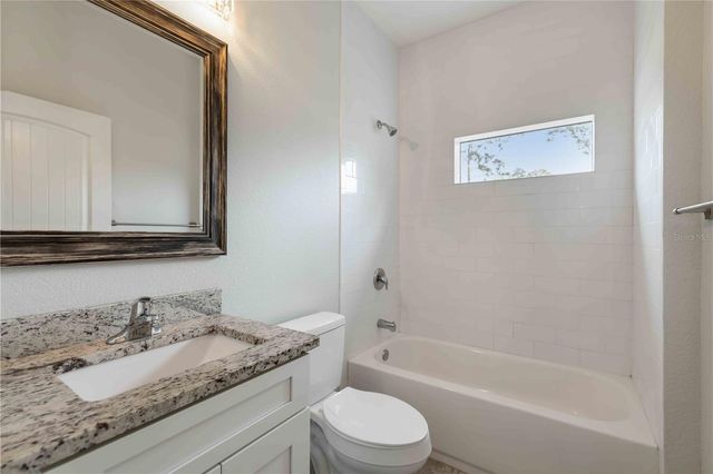 18391 FREMONT AVENUE, Port Charlotte, FL 33954