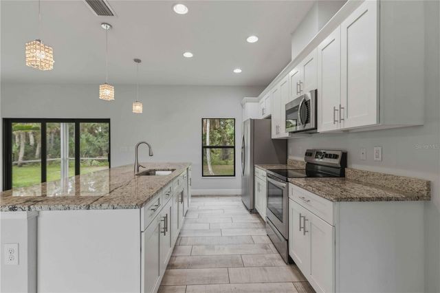 18391 FREMONT AVENUE, Port Charlotte, FL 33954