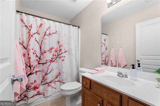124 Wiley Parc Circle, Woodstock, GA 30188