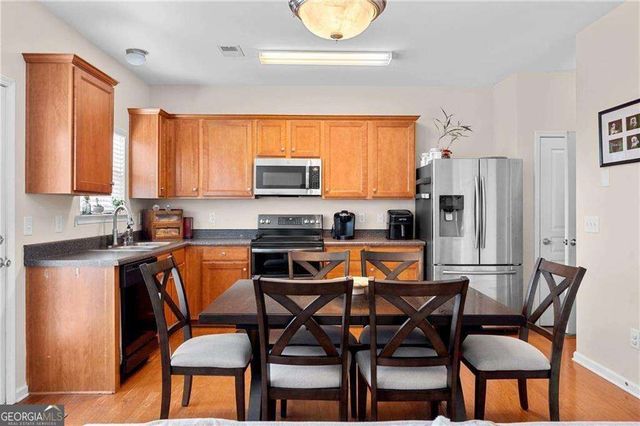 124 Wiley Parc Circle, Woodstock, GA 30188