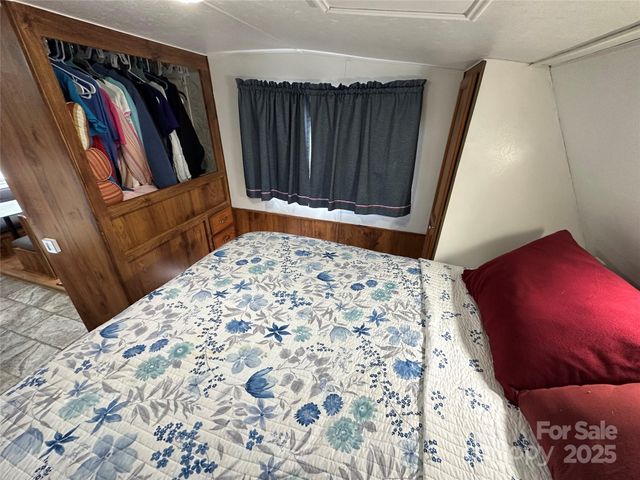 104 Robin Lane, New London, NC 28127