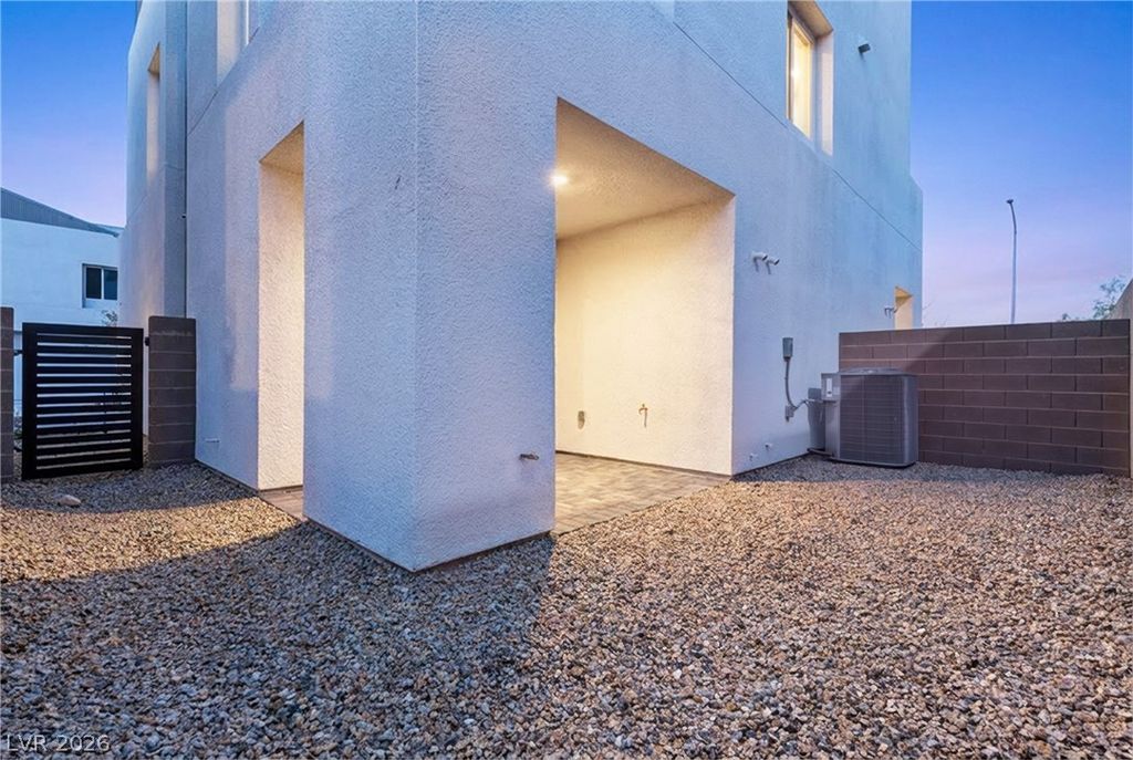 8629 Ensworth Street 102, Las Vegas, NV 89123 — photo 2