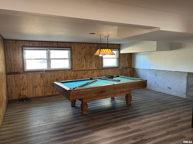 744 Cardinal Rd Road, Carbondale, IL 62901