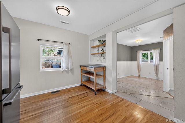 20 Longs Peak Avenue, Longmont, CO 80501