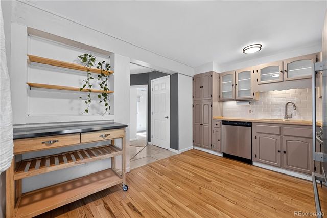 20 Longs Peak Avenue, Longmont, CO 80501