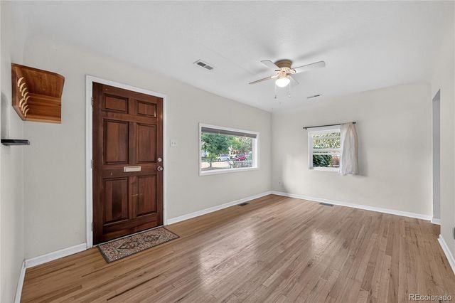 20 Longs Peak Avenue, Longmont, CO 80501