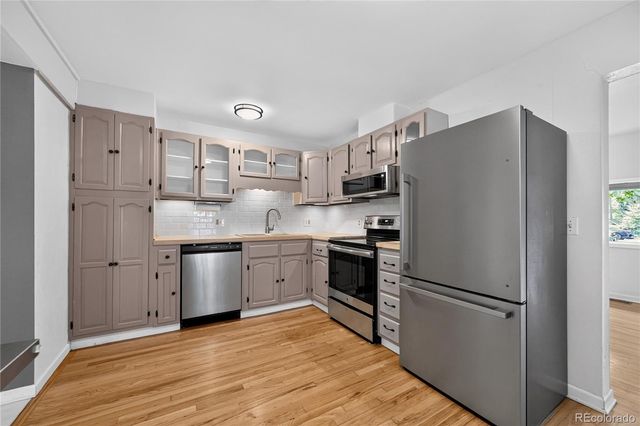 20 Longs Peak Avenue, Longmont, CO 80501