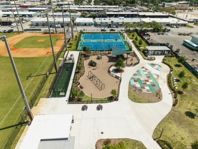 270 NE 42nd Street, Oakland Park, FL 33334