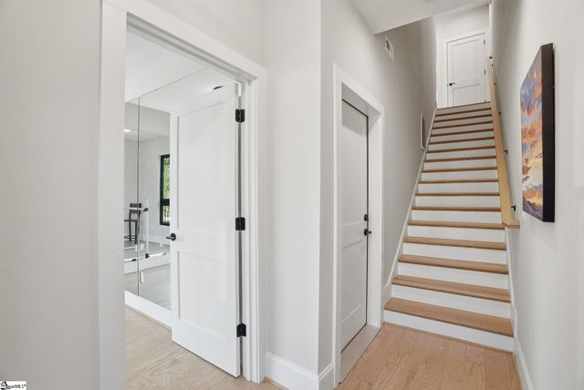 15 Conwell Street, Greenville, SC 29601