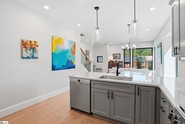 15 Conwell Street, Greenville, SC 29601