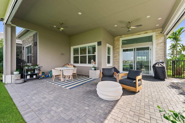 10145 Timber Creek Way, Palm Beach Gardens, FL 33412