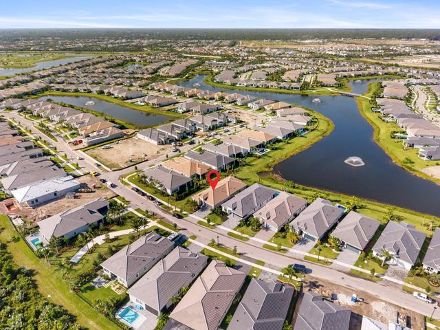 10145 Timber Creek Way, Palm Beach Gardens, FL 33412