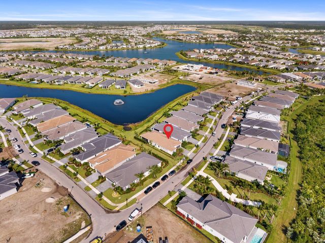 10145 Timber Creek Way, Palm Beach Gardens, FL 33412