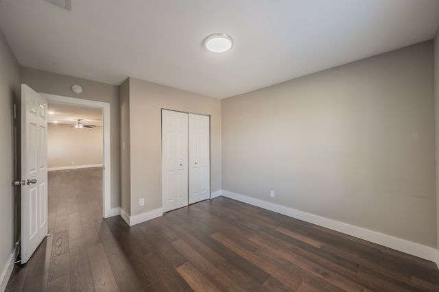 2204 Dunloe Avenue, Dallas, TX 75228