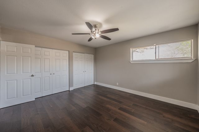 2204 Dunloe Avenue, Dallas, TX 75228