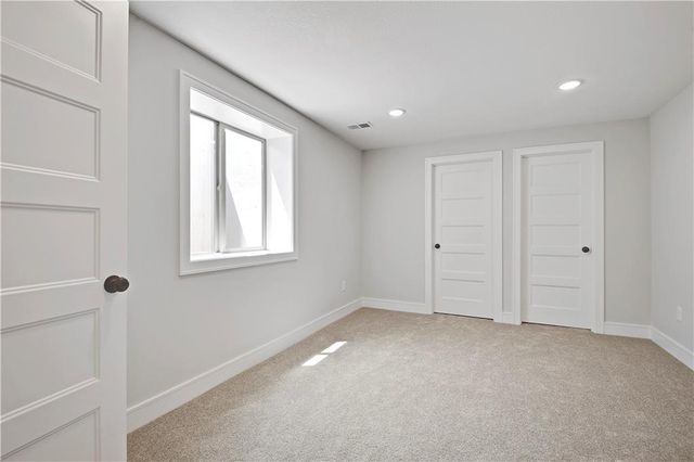 22109 W 93rd Terrace, Lenexa, KS 66220