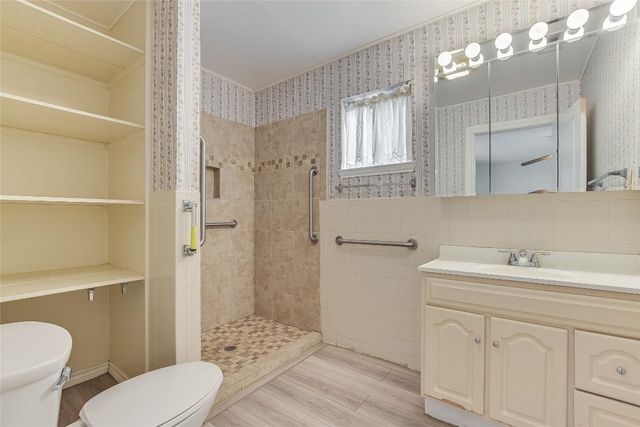 503 Colorado ST, Smithville, TX 78957