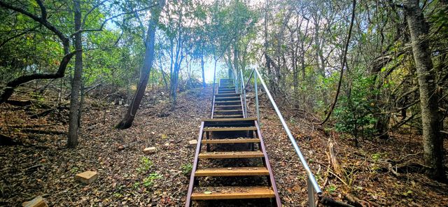 503 Colorado ST, Smithville, TX 78957