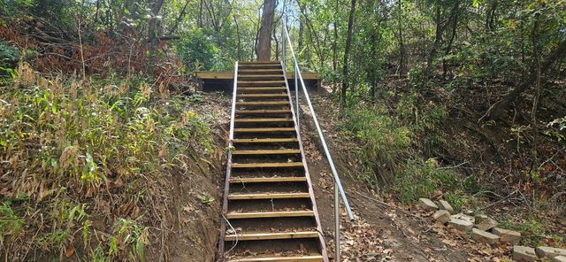 503 Colorado ST, Smithville, TX 78957