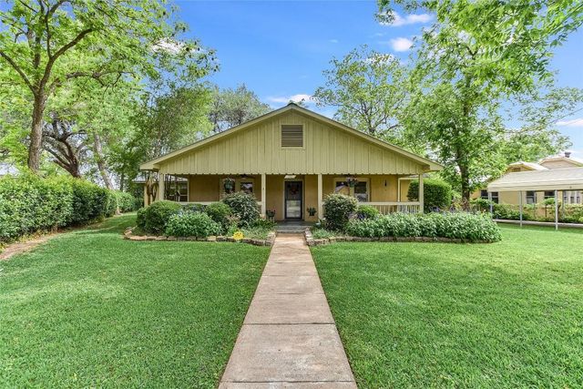 503 Colorado ST, Smithville, TX 78957