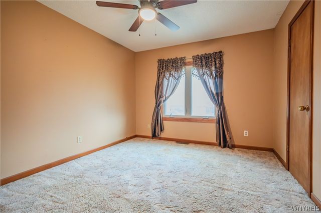 93 Harding Road, Amherst, NY 14221