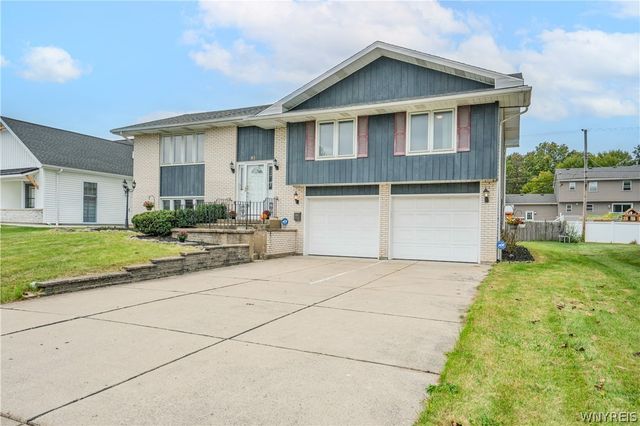 93 Harding Road, Amherst, NY 14221