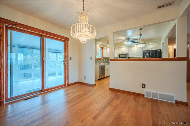 93 Harding Road, Amherst, NY 14221