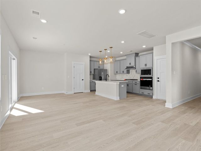 16 Angel wood Drive, Piedmont, SC 29673