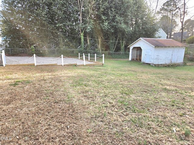 205 N Smithfield Road, Knightdale, NC 27545