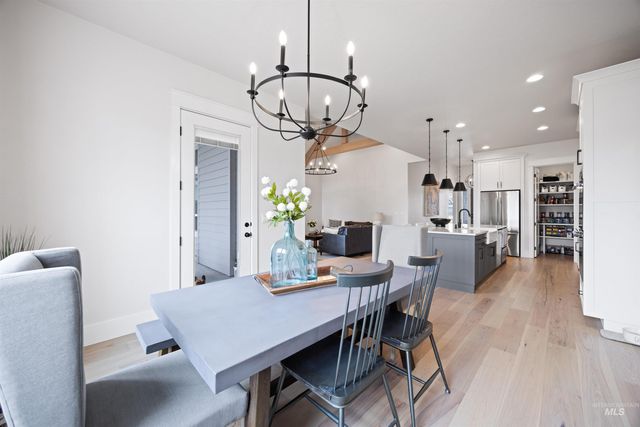 4514 W Durango Dr, Meridian, ID 83646