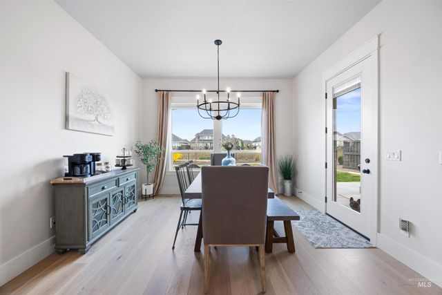 4514 W Durango Dr, Meridian, ID 83646