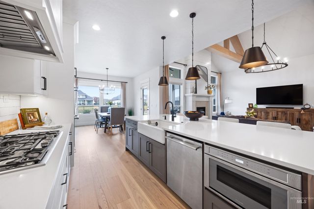 4514 W Durango Dr, Meridian, ID 83646