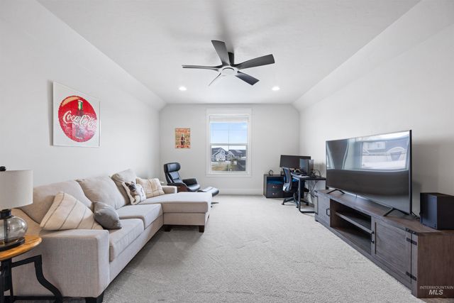 4514 W Durango Dr, Meridian, ID 83646